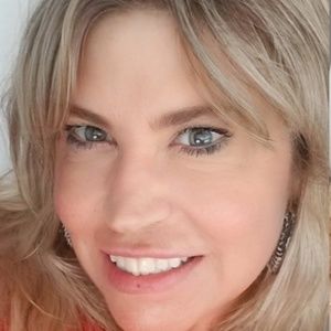 Meet your Posher, Christy